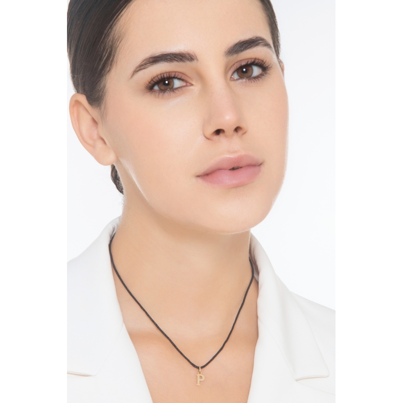 Pendant with initial letter P in uppercase in 18k yellow gold Pendant with initial letter P in uppercase in 18k yellow gold