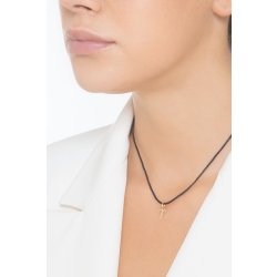 Pendant with initial letter T in uppercase in 18k yellow gold 2