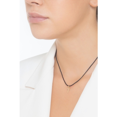 Pendant with initial letter T in uppercase in 18k yellow gold