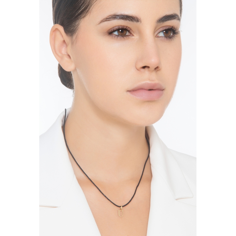 Pendant with initial letter U in uppercase in 18k yellow gold Pendant with initial letter U in uppercase in 18k yellow gold