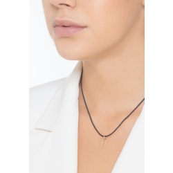 Pendant with initial letter U in uppercase in 18k yellow gold 2