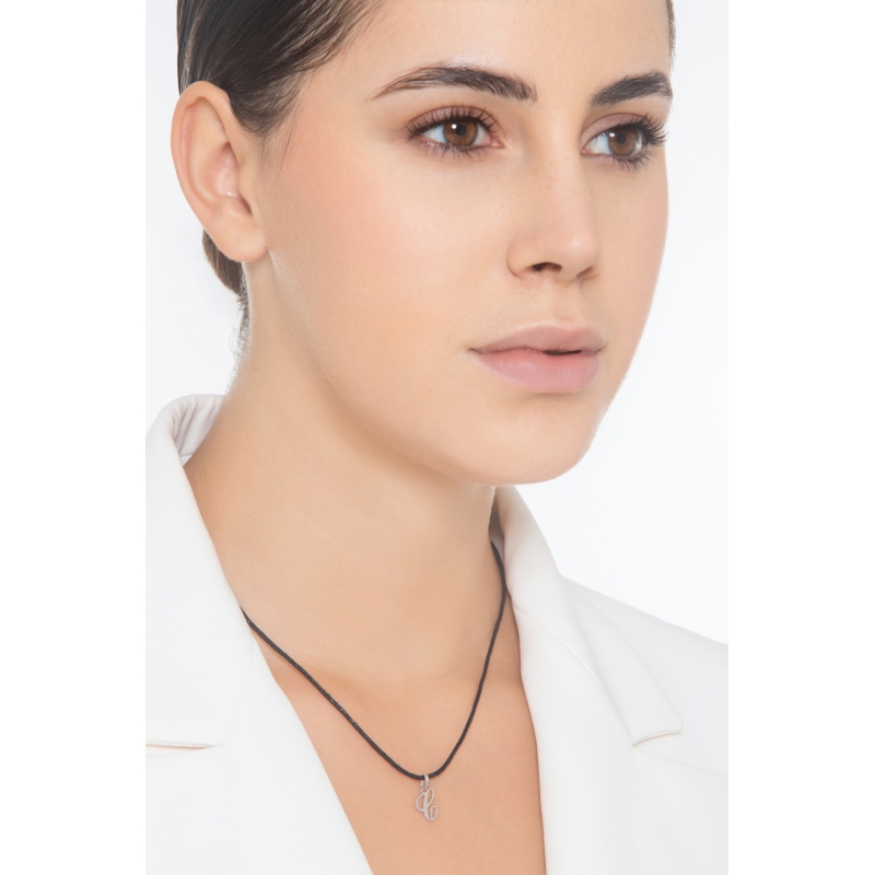 Pendant with initial letter C in italic in 18k white gold