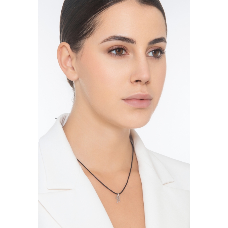 Pendant with initial letter H in italic in 18k white gold Pendant with initial letter H in italic in 18k white gold