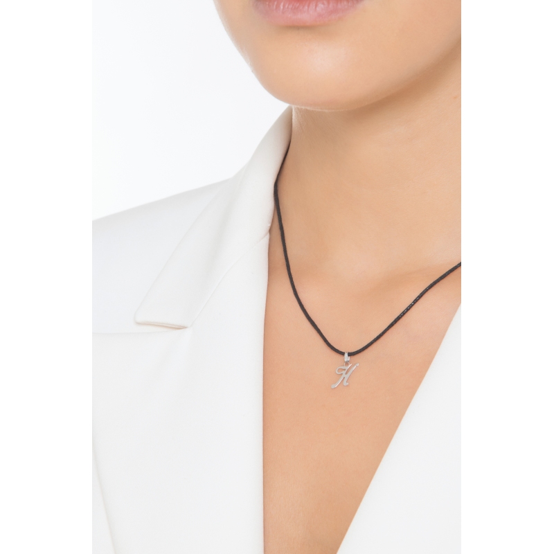 Pendant with initial letter H in italic in 18k white gold Pendant with initial letter H in italic in 18k white gold