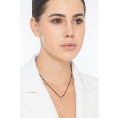 Pendant with initial letter P in italic in 18k white gold