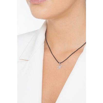 Pendant with initial letter R in italic in 18k white gold