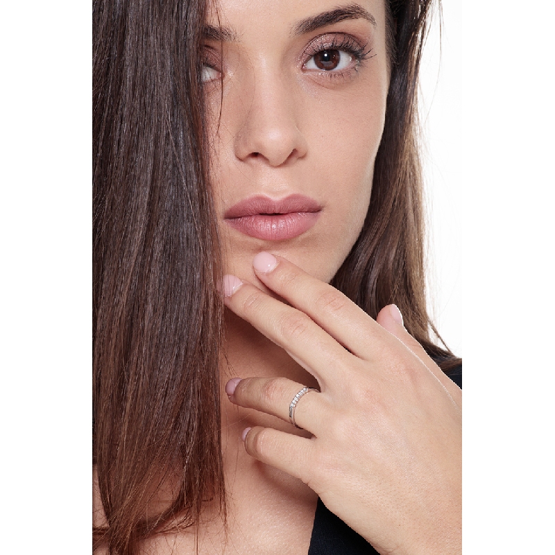 White gold 18k 7 diamonds half eternity ring 0,07 ct White gold 18k 7 diamonds half eternity ring 0,07 ct