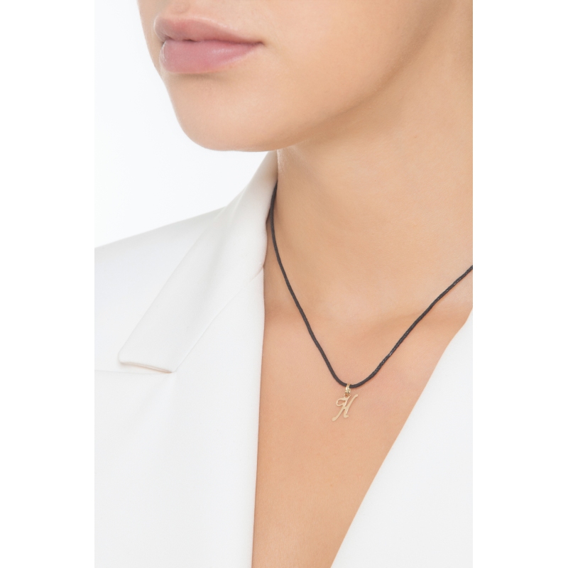 Pendant with initial letter H in italic in 18k yellow gold Pendant with initial letter H in italic in 18k yellow gold