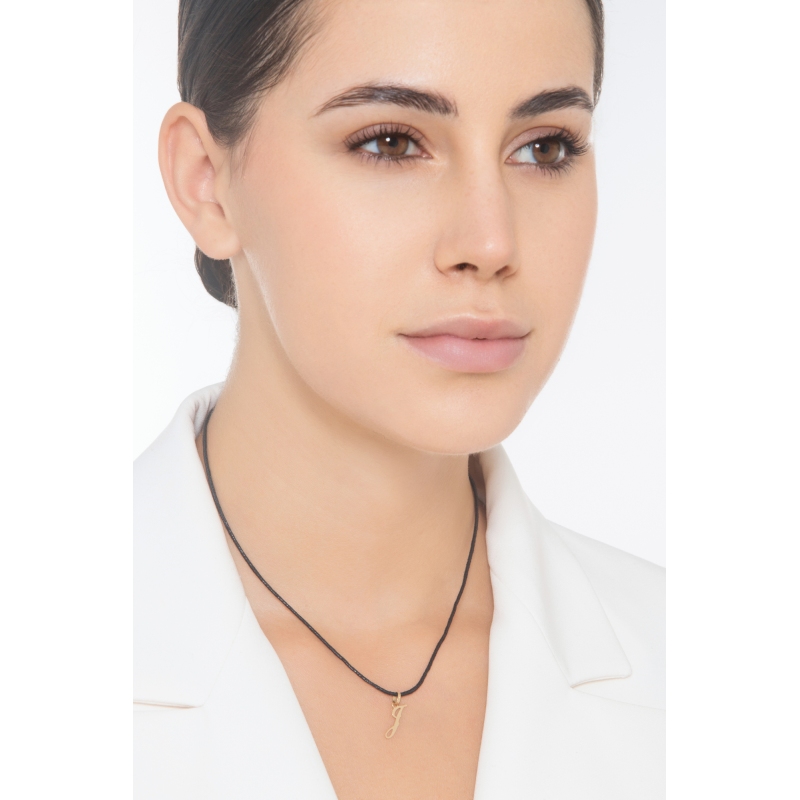 Pendant with initial letter J in italic in 18k yellow gold