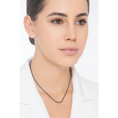 Pendant with initial letter J in italic in 18k yellow gold