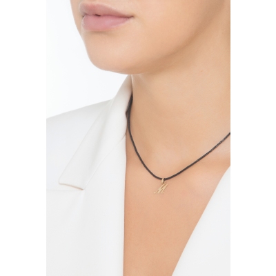 Pendant with initial letter M in italic in 18k yellow gold