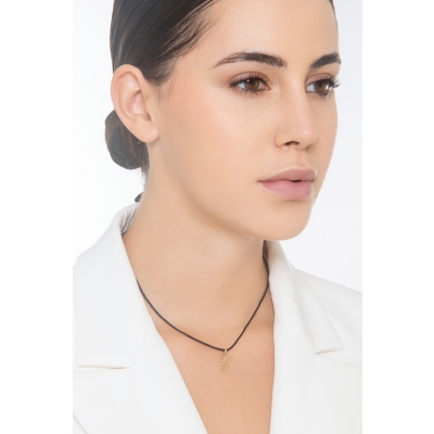 Pendant with initial letter Y in italic in 18k yellow gold