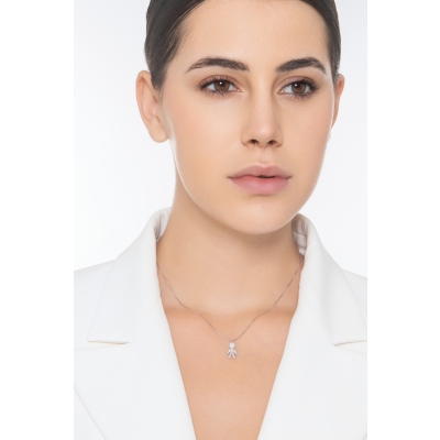 18k white gold necklace with child pendant