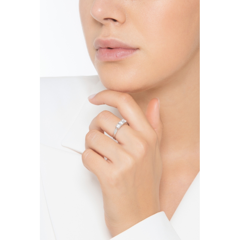 Trilogy Ring 18k White Gold with Diamonds 0,90 ct