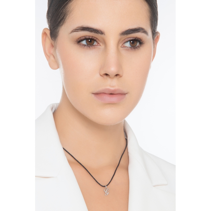 Pendant with initial letter G in italic in 18k white gold Pendant with initial letter G in italic in 18k white gold