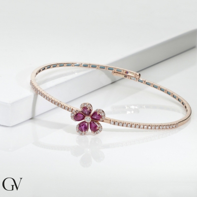 Flower bracelet in rose gold 750 with rubies and diamonds