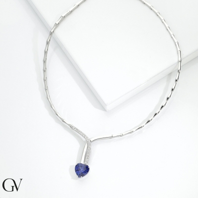 18k white gold necklace with heart blue sapphire and diamonds