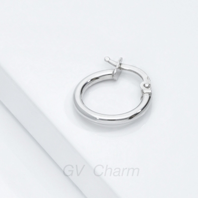 Single hoop earring in white gold 750