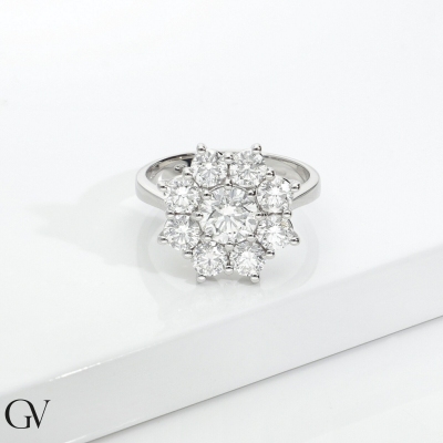 Flower diamond ring in white gold 18k with diamonds