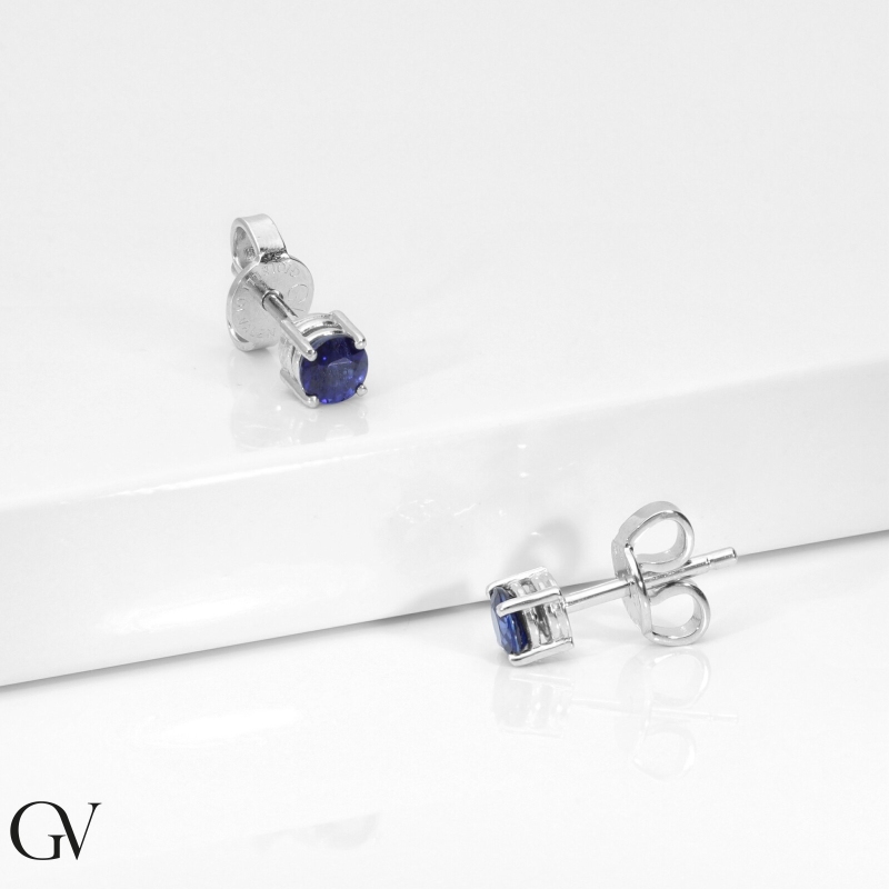 Blue sapphire studs in white gold 18k Blue sapphire studs in white gold 18k