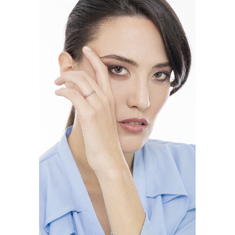 White gold 18k 9 diamonds half eternity ring ct 0,25 White gold 18k 9 diamonds half eternity ring ct 0,25