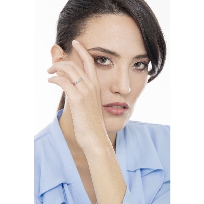 White gold 18k 9 diamonds half eternity ring ct 0,25