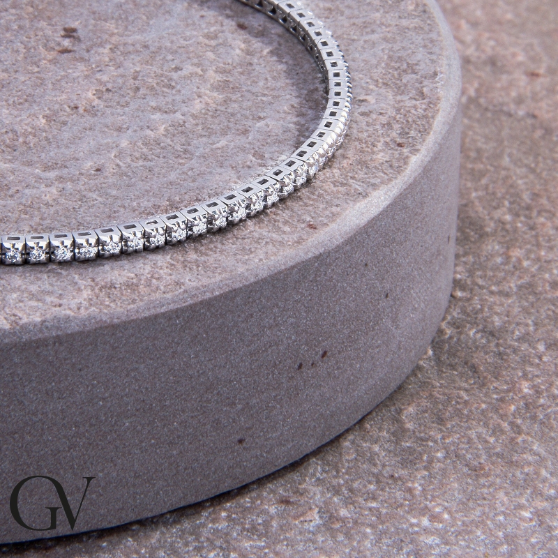 Diamonds tennis bracelet in white gold 18k
