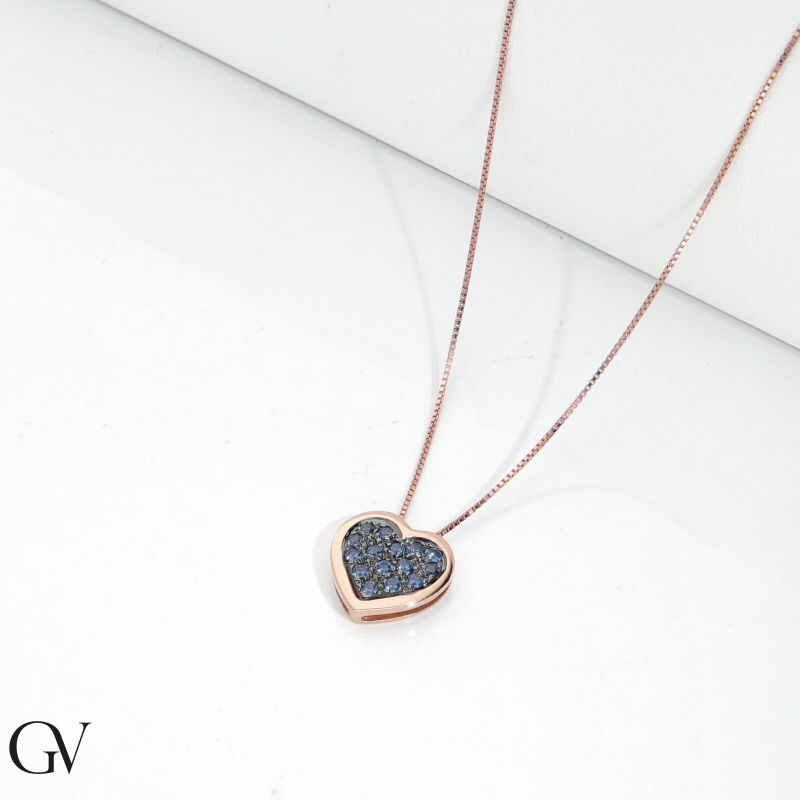 Blue sapphires heart pavè burnished pendant necklace in rose gold Blue sapphires heart pavè burnished pendant necklace in rose gold