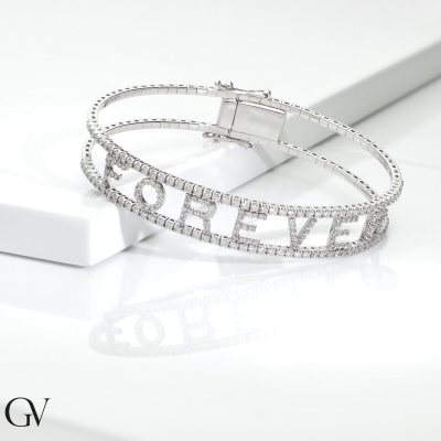 18k white gold rigid bracelet with letters FOREVER in diamonds