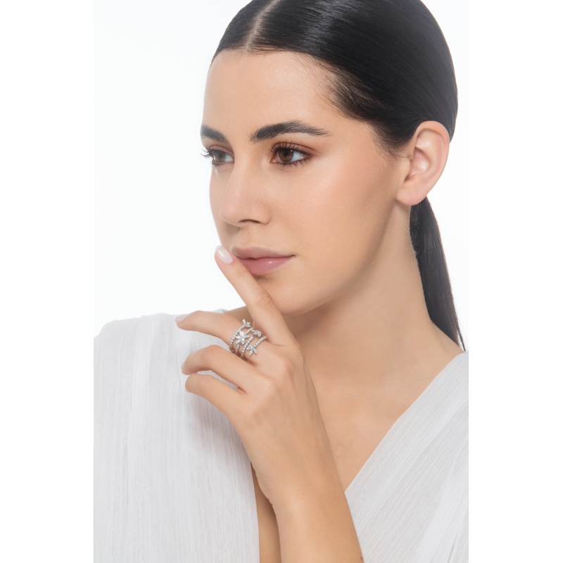 18k white gold spiral ring with diamonds