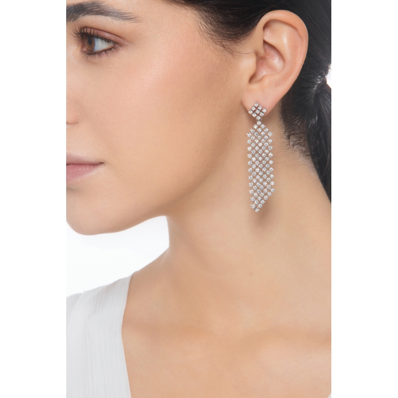 18k white gold earrings design with diamonds 18k white gold earrings design with diamonds