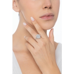 Flower diamond ring in white gold 18k with diamonds 2