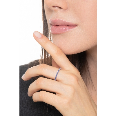 White gold 18k eternity ring with blue sapphires 