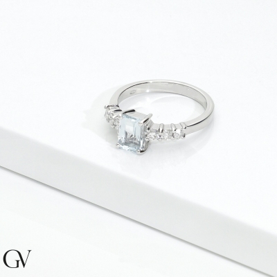 750 white gold aquamarine and diamonds ring