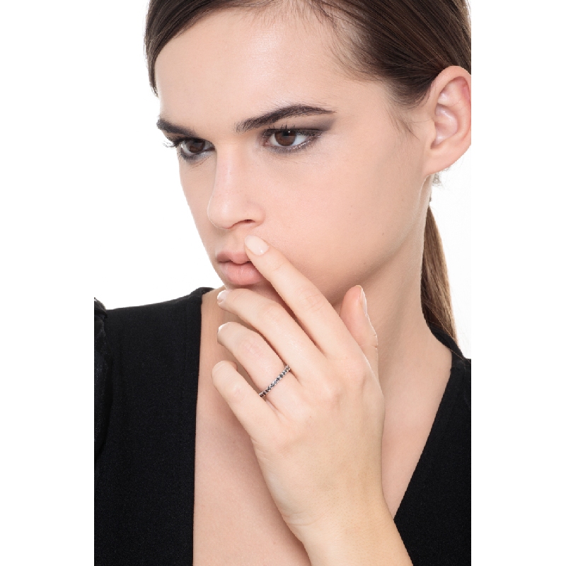 Black diamonds eternity ring in 18kt white gold