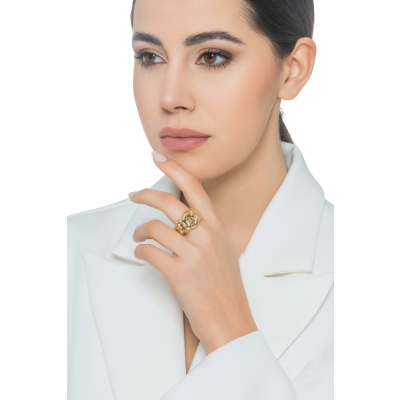 750 yellow gold iced out ring