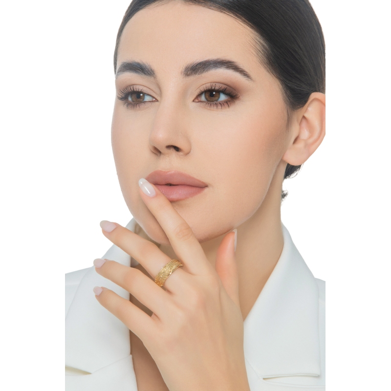 18k yellow gold band ring braided fabric details 18k yellow gold band ring braided fabric details