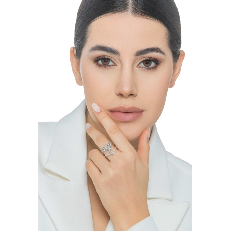 Heart design ring in white gold 750 with diamonds Heart design ring in white gold 750 with diamonds