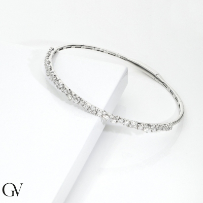 18k white gold spring bracelet with diamonds
