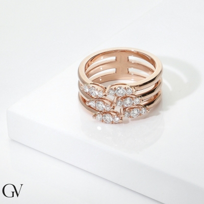 18k rose gold band ring with diamonds