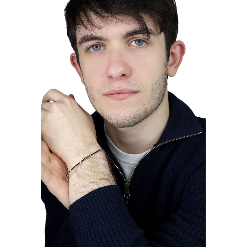 Wire tennis bracelet with black and white round cut diamonds