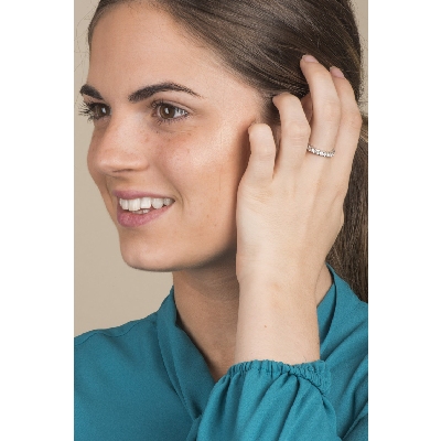 Eternity ring in white gold 18kt with diamonds 