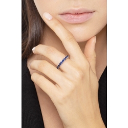 Eternity ring with blue sapphires in 18kt white gold 2