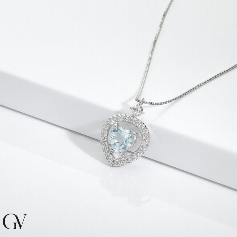 Necklace in white gold 18k with aquamarine heart shaped pendant and diamonds Necklace in white gold 18k with aquamarine heart shaped pendant and diamonds