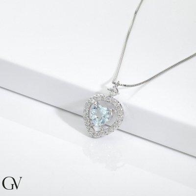Necklace in white gold 18k with aquamarine heart shaped pendant and diamonds