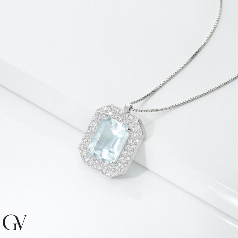 18k white gold necklace with rectangular aquamarine and diamonds 18k white gold necklace with rectangular aquamarine and diamonds