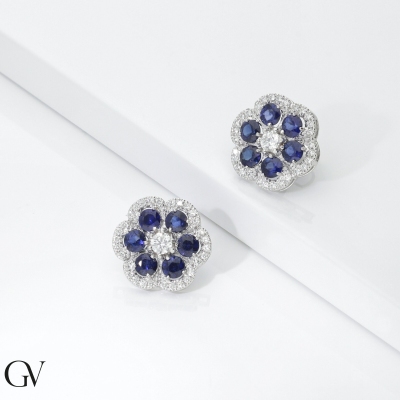 Flower earrings in white gold 18k with blue sapphires and diamonds
