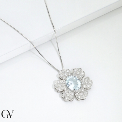 Flower necklace in white gold 18k with aquamarine and diamonds