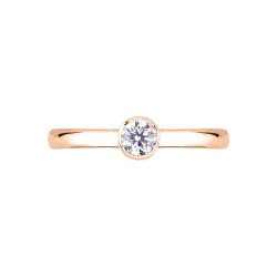Bezel setting in rose gold 18k