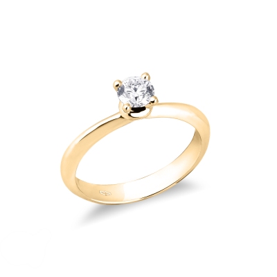 Four prong solitaire ring 